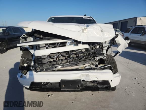 ✅ 2025 Chevrolet Silverado 1500 RST • VIN: 2GCUKEED6S1142638 • Лот: 82606365. Опубликован ранее на Copart с пробегом Не указан. Бесплатный доступ к архиву аукционных продаж из США и подробный отчёт об истории автомобиля на DreamBid. Изображение 5.