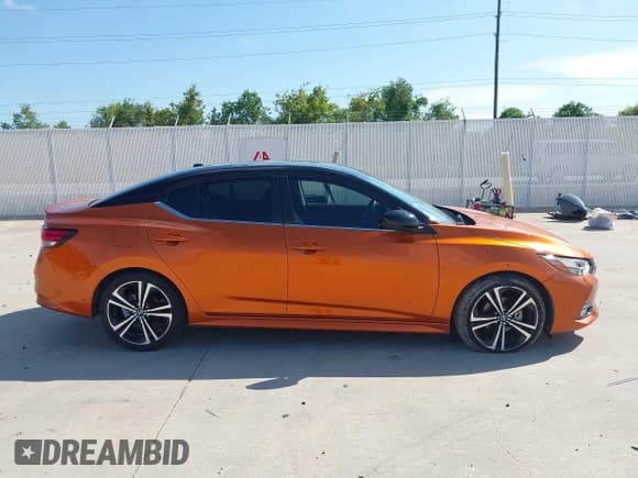 ✅ 2023 Nissan Sentra SR • VIN: 3N1AB8DV2PY223338 • Lot: 43159318. Wystawiony na IAAI z przebiegiem 48 193 mil. Bezpłatny archiwum sprzedaży aukcyjnych z USA i szczegółowy raport historii pojazdu na DreamBid. Zdjęcie 13.