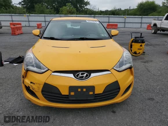 2012 Hyundai Veloster w/Gray Int с VIN KMHTC6AD1CU046678, выставлен на аукционе Copart как лот 68578575 с пробегом 270 161 миль миль и Чистый • Clean title. История ставок и продаж доступна на DreamBid. Изображение 5.