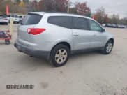 ✅ 2011 Chevrolet Traverse 1LT • VIN: 1GNKVGED9BJ215783 • Lot: 43523570. Wystawiony na IAAI z przebiegiem 271 706 mil. Bezpłatny archiwum sprzedaży aukcyjnych z USA i szczegółowy raport historii pojazdu na DreamBid. Zdjęcie 4.