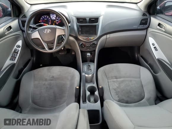 ✅ 2015 Hyundai Accent GLS • VIN: KMHCT4AE9FU864208 • Lot: 90908765. Wystawiony na Copart z przebiegiem 196 130 mil. Bezpłatny archiwum sprzedaży aukcyjnych z USA i szczegółowy raport historii pojazdu na DreamBid. Zdjęcie 8.