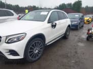 ✅ 2018 Mercedes-Benz GLC 300 • VIN: WDC0G4KB9JV108245 • Лот: 43630794. Опубликован ранее на IAAI с пробегом 57 262 миль. Бесплатный доступ к архиву аукционных продаж из США и подробный отчёт об истории автомобиля на DreamBid. Изображение 6.