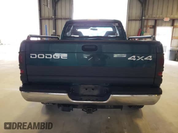 1998 Dodge 1500 с VIN 3B7HF13Z1WG221063, выставлен на аукционе Copart как лот 68838034 с пробегом 148 783 миль миль и Списание • Salvage title. История ставок и продаж доступна на DreamBid. Изображение 6.