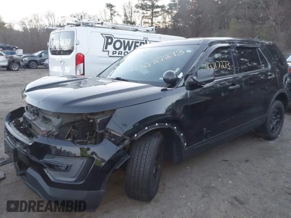 ✅ 2017 Ford Police Interceptor Utility • VIN: 1FM5K8AR4HGD92121 • Лот: 43717273. Опубликован ранее на IAAI с пробегом 79 393 миль. Бесплатный доступ к архиву аукционных продаж из США и подробный отчёт об истории автомобиля на DreamBid. Изображение 17.