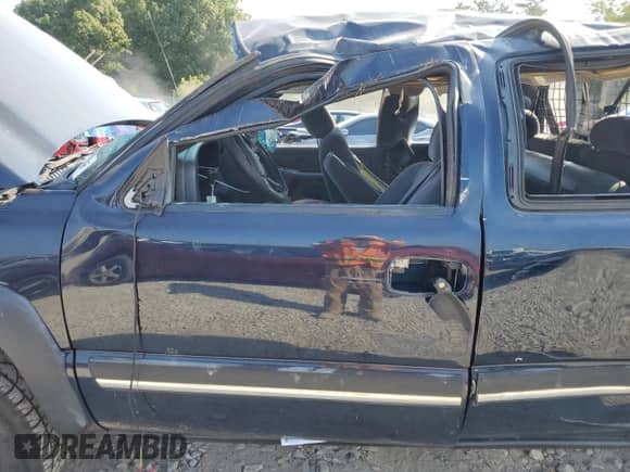 2006 Chevrolet Silverado 1500 LT1 с VIN 1GCEK19B56Z171972, выставлен на аукционе Copart как лот 69157794 с пробегом 285 815 миль миль и Списание • Salvage title. История ставок и продаж доступна на DreamBid. Изображение 7.