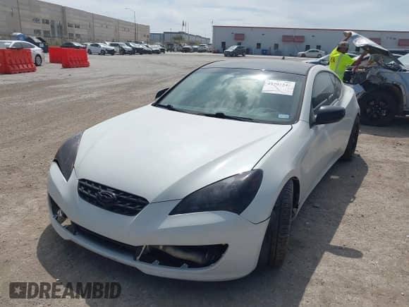 2011 Hyundai Genesis Coupe Premium z VIN KMHHT6KD6BU046548, wystawiony jako IAAI lot #42793240 z przebiegiem 161 593 mil mil oraz . Historia ofert i sprzedaży dostępna na DreamBid. Obrazek 2.