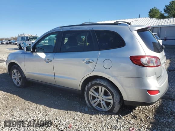 ✅ 2011 Hyundai Santa Fe Limited • VIN: 5XYZKDAG5BG006166 • Lot: 81109094. Listed on Copart with 281,493 mi. Free auction sales archive from the USA and detailed vehicle history report at DreamBid. Image 2.