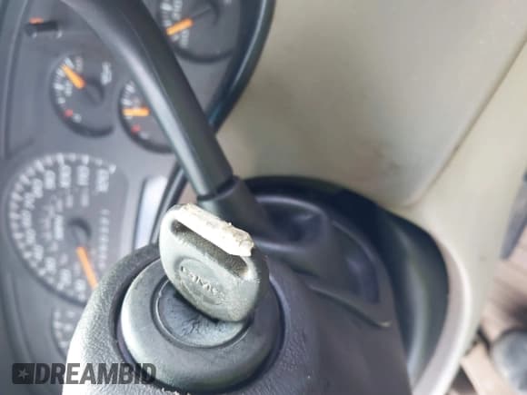 ✅ 2006 GMC Yukon SLT • VIN: 1GKEC13Z16R159308 • Лот: 42739521. Опубликован ранее на IAAI с пробегом 272 780 миль. Бесплатный доступ к архиву аукционных продаж из США и подробный отчёт об истории автомобиля на DreamBid. Изображение 11.