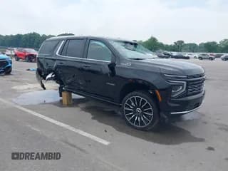 ✅ 2025 Chevrolet Tahoe High Country • VIN: 1GNS6TRL4SR327965 • Lot: 42690679. Listed on IAAI with 600 mi. Free auction sales archive from the USA and detailed vehicle history report at DreamBid. Image 1.