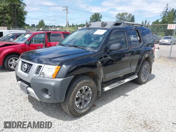 ✅ 2015 Nissan Xterra Pro-4X • VIN: 5N1AN0NW9FN658510 • Lot: 42482112. Wystawiony na IAAI z przebiegiem 74 764 mil. Bezpłatny archiwum sprzedaży aukcyjnych z USA i szczegółowy raport historii pojazdu na DreamBid. Zdjęcie 17.