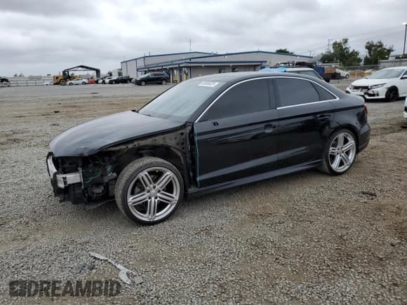 ✅ 2017 Audi A3 Premium Plus • VIN: WAUGUGFF5H1036793 • Lot: 58586825. Wystawiony na Copart z przebiegiem 91 369 mil. Bezpłatny archiwum sprzedaży aukcyjnych z USA i szczegółowy raport historii pojazdu na DreamBid. Zdjęcie 1.