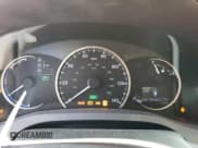 ✅ 2016 Lexus CT 200h • VIN: JTHKD5BH9G2263484 • Лот: 36127053. Опубликован ранее на Copart с пробегом 90 148 миль. Бесплатный доступ к архиву аукционных продаж из США и подробный отчёт об истории автомобиля на DreamBid. Изображение 9.