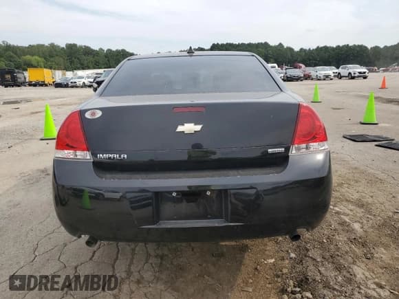 ✅ 2016 Chevrolet Impala LS • VIN: 2G1WA5E35G1120603 • Lot: 71824725. Wystawiony na Copart z przebiegiem 81 182 mil. Bezpłatny archiwum sprzedaży aukcyjnych z USA i szczegółowy raport historii pojazdu na DreamBid. Zdjęcie 6.