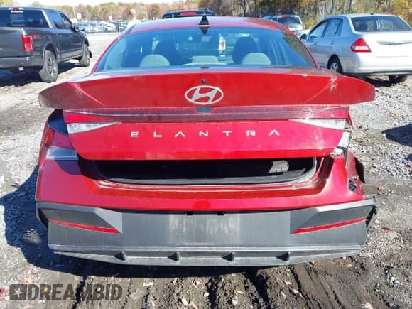 ✅ 2024 Hyundai Elantra SE • VIN: KMHLL4DG9RU688505 • Лот: 43458370. Опубликован ранее на IAAI с пробегом 41 768 миль. Бесплатный доступ к архиву аукционных продаж из США и подробный отчёт об истории автомобиля на DreamBid. Изображение 6.