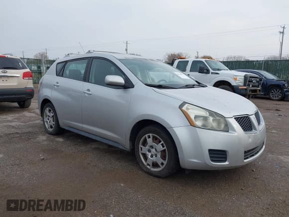 ✅ 2009 Pontiac Vibe • VIN: 5Y2SM67009Z444252 • Lot: 43746957. Wystawiony na IAAI z przebiegiem 183 355 mil. Bezpłatny archiwum sprzedaży aukcyjnych z USA i szczegółowy raport historii pojazdu na DreamBid. Zdjęcie 1.