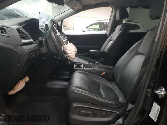 ✅ 2023 Honda Odyssey EX-L • VIN: 5FNRL6H67PB076059 • Lot: 81185225. Wystawiony na Copart z przebiegiem 95 185 mil. Bezpłatny archiwum sprzedaży aukcyjnych z USA i szczegółowy raport historii pojazdu na DreamBid. Zdjęcie 7.