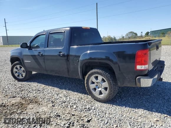 ✅ 2007 GMC Sierra 1500 SLT • VIN: 2GTEK13M171590910 • Lot: 82760445. Wystawiony na Copart z przebiegiem 273 754 mil. Bezpłatny archiwum sprzedaży aukcyjnych z USA i szczegółowy raport historii pojazdu na DreamBid. Zdjęcie 2.