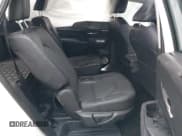 ✅ 2025 Toyota Highlander Hybrid XLE • VIN: 5TDACAB50SS041738 • Lot: 42865684. Wystawiony na IAAI z przebiegiem Nie podano. Bezpłatny archiwum sprzedaży aukcyjnych z USA i szczegółowy raport historii pojazdu na DreamBid. Zdjęcie 8.