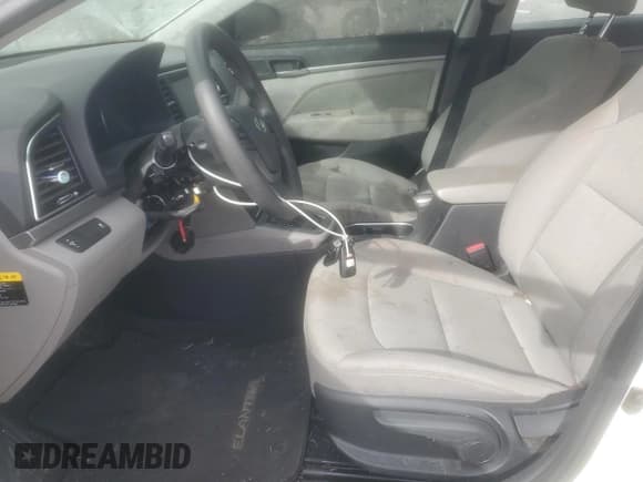 ✅ 2017 Hyundai Elantra Value Edition • VIN: 5NPD84LF2HH174846 • Лот: 92314795. Опубликован ранее на Copart с пробегом 72 057 миль. Бесплатный доступ к архиву аукционных продаж из США и подробный отчёт об истории автомобиля на DreamBid. Изображение 7.