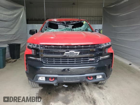 ✅ 2022 Chevrolet Silverado 1500 LT Trail Boss • VIN: 1GCPYFED0NZ235751 • Lot: 64846365. Wystawiony na Copart z przebiegiem 61 366 mil. Bezpłatny archiwum sprzedaży aukcyjnych z USA i szczegółowy raport historii pojazdu na DreamBid. Zdjęcie 5.