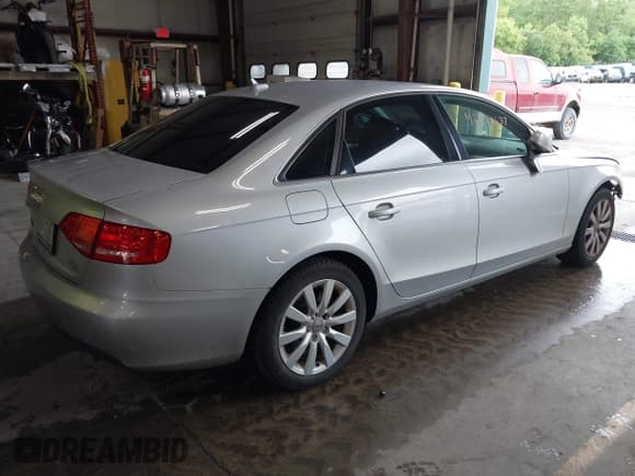 ✅ 2010 Audi A4 Premium Plus • VIN: WAUFFAFL0AN046400 • Lot: 42434637. Listed on IAAI with 100,835 mi. Free auction sales archive from the USA and detailed vehicle history report at DreamBid. Image 4.