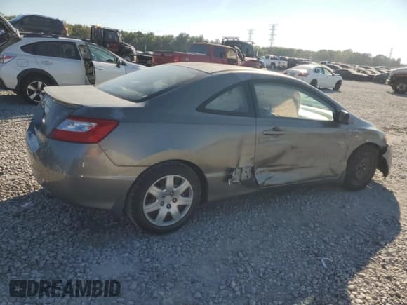 ✅ 2007 Honda Civic LX • VIN: 2HGFG12627H542494 • Lot: 82573715. Wystawiony na Copart z przebiegiem 241 815 mil. Bezpłatny archiwum sprzedaży aukcyjnych z USA i szczegółowy raport historii pojazdu na DreamBid. Zdjęcie 3.