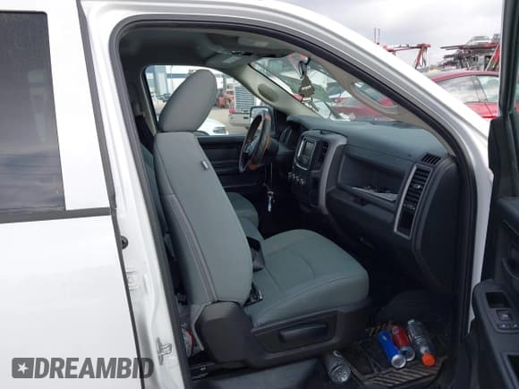 ✅ 2018 Ram 1500 Tradesman • VIN: 1C6RR6FGXJS341424 • Lot: 41609821. Listed on IAAI with 86,894 mi. Free auction sales archive from the USA and detailed vehicle history report at DreamBid. Image 5.