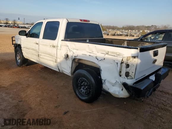 ✅ 2007 Chevrolet Silverado 1500 LS • VIN: 3GCEC13CX7G545833 • Lot: 42048195. Listed on Copart with 210,786 mi. Free auction sales archive from the USA and detailed vehicle history report at DreamBid. Image 2.