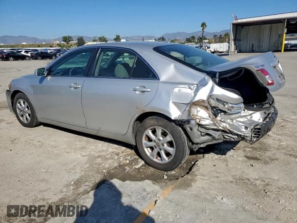 ✅ 2011 Toyota Camry LE • VIN: 4T1BF3EK1BU758553 • Lot: 93765145. Listed on Copart with 252,426 mi. Free auction sales archive from the USA and detailed vehicle history report at DreamBid. Image 2.