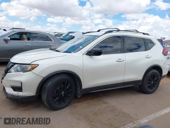 ✅ 2018 Nissan Rogue S • VIN: 5N1AT2MT4JC757006 • Lot: 42614781. Listed on IAAI with 191,318 mi. Free auction sales archive from the USA and detailed vehicle history report at DreamBid. Image 14.