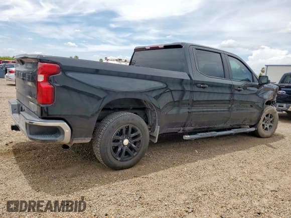 ✅ 2019 Chevrolet Silverado 1500 LT • VIN: 3GCPWCEK3KG162079 • Lot: 61602965. Wystawiony na Copart z przebiegiem 107 577 mil. Bezpłatny archiwum sprzedaży aukcyjnych z USA i szczegółowy raport historii pojazdu na DreamBid. Zdjęcie 3.