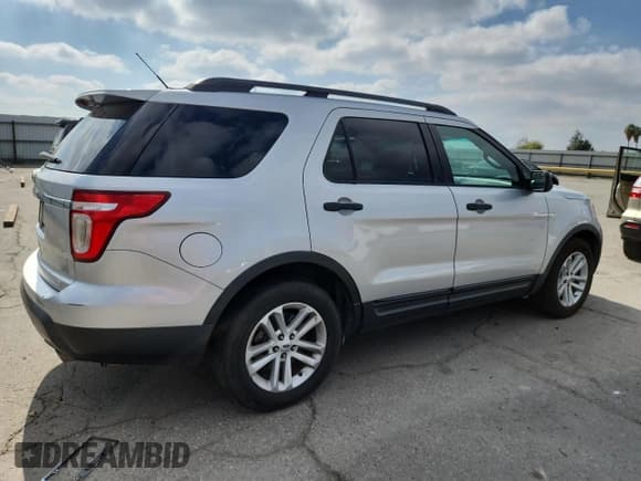 ✅ 2015 Ford Explorer • VIN: 1FM5K7B88FGA34291 • Lot: 82678275. Listed on Copart with 376,185 mi. Free auction sales archive from the USA and detailed vehicle history report at DreamBid. Image 3.