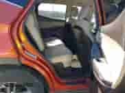 2018 Hyundai Santa Fe 2.4L z VIN 5XYZU3LB8JG523000, wystawiony jako IAAI lot #43263685 z przebiegiem 96 480 mil mil oraz . Historia ofert i sprzedaży dostępna na DreamBid. Obrazek 8.