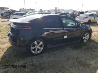 ✅ 2013 Chevrolet Volt • VIN: 1G1RE6E42DU110627 • Lot: 70928664. Wystawiony na Copart z przebiegiem 129 408 mil. Bezpłatny archiwum sprzedaży aukcyjnych z USA i szczegółowy raport historii pojazdu na DreamBid. Zdjęcie 3.