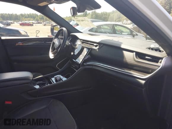 ✅ 2022 Jeep Grand Cherokee Altitude • VIN: 1C4RJKAG9N8553802 • Lot: 43190705. Listed on IAAI with 44,934 mi. Free auction sales archive from the USA and detailed vehicle history report at DreamBid. Image 5.