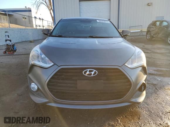 ✅ 2015 Hyundai Veloster Turbo • VIN: KMHTC6AE9FU223278 • Lot: 88353915. Wystawiony na Copart z przebiegiem 145 569 mil. Bezpłatny archiwum sprzedaży aukcyjnych z USA i szczegółowy raport historii pojazdu na DreamBid. Zdjęcie 5.