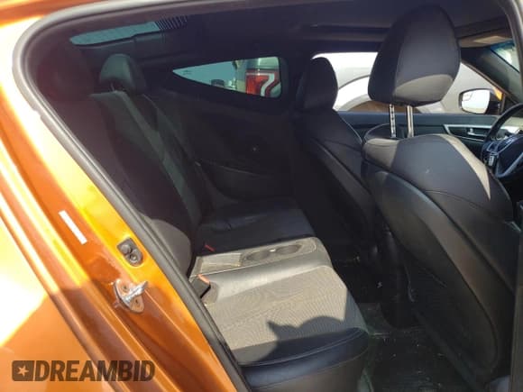 ✅ 2016 Hyundai Veloster • VIN: KMHTC6AD7GU276490 • Lot: 79127834. Wystawiony na Copart z przebiegiem 99 107 mil. Bezpłatny archiwum sprzedaży aukcyjnych z USA i szczegółowy raport historii pojazdu na DreamBid. Zdjęcie 10.