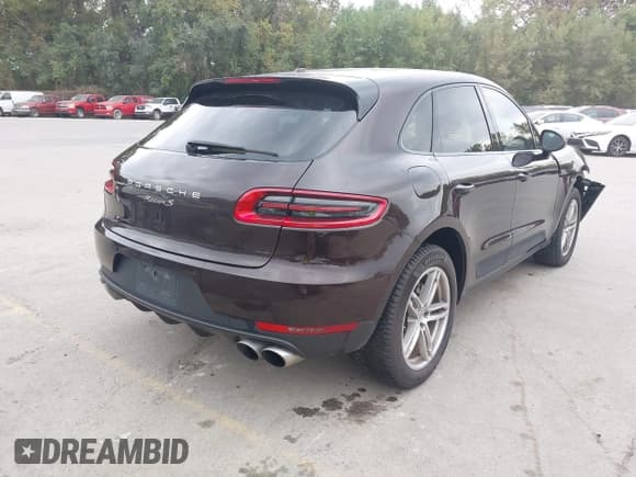 ✅ 2015 Porsche Macan S • VIN: WP1AB2A57FLB61696 • Лот: 43382090. Опубликован ранее на IAAI с пробегом 140 504 миль. Бесплатный доступ к архиву аукционных продаж из США и подробный отчёт об истории автомобиля на DreamBid. Изображение 4.