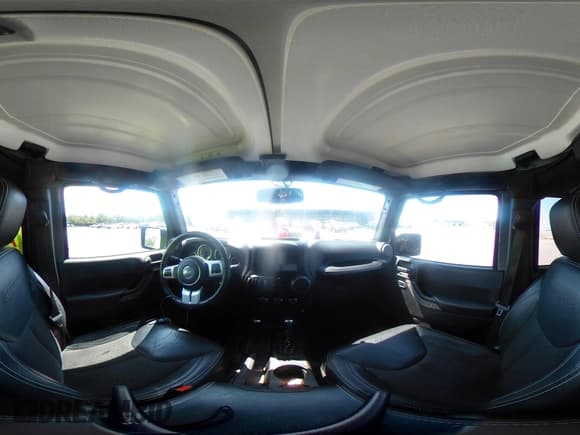 ✅ 2018 Jeep Wrangler Unlimited Sport • VIN: 1C4BJWDG5JL844082 • Lot: 42879195. Wystawiony na IAAI z przebiegiem 115 348 mil. Bezpłatny archiwum sprzedaży aukcyjnych z USA i szczegółowy raport historii pojazdu na DreamBid. Zdjęcie 21.