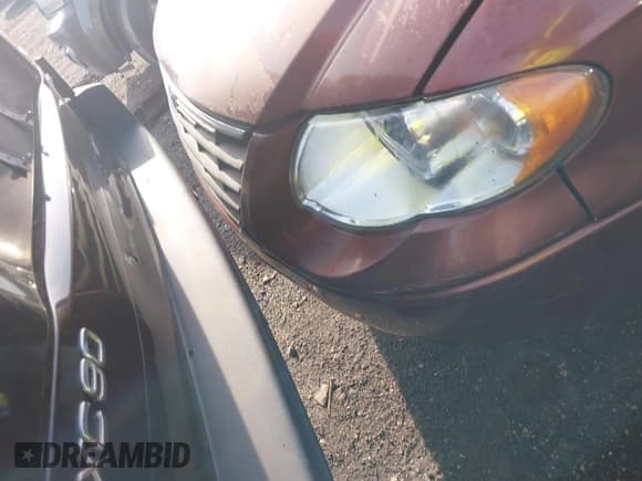 ✅ 2007 Chrysler Town & Country Touring • VIN: 2A4GP54L97R230853 • Lot: 42184080. Listed on IAAI with Not provided. Free auction sales archive from the USA and detailed vehicle history report at DreamBid. Image 6.