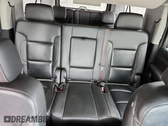 2015 Chevrolet Suburban LT с VIN 1GNSCJKCXFR243601, выставлен на аукционе Copart как лот 81587885 с пробегом 211 539 миль миль и Чистый • Clean title. История ставок и продаж доступна на DreamBid. Изображение 10.