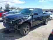 2018 Ram 1500 Tradesman z VIN 1C6RR6FTXJS182966, wystawiony jako IAAI lot #41744144 z przebiegiem 60 714 mil mil oraz . Historia ofert i sprzedaży dostępna na DreamBid. Obrazek 2.