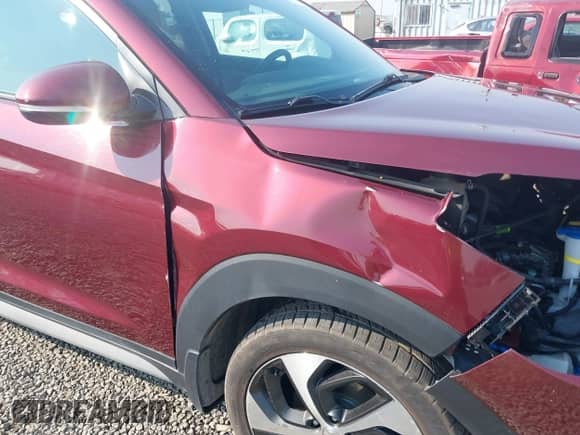 2017 Hyundai Tucson Sport z VIN KM8J3CA22HU577271, wystawiony jako IAAI lot #43134035 z przebiegiem 67 321 mil mil oraz . Historia ofert i sprzedaży dostępna na DreamBid. Obrazek 17.