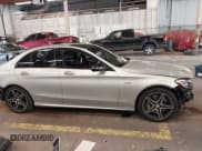 ✅ 2016 Mercedes-Benz C 450 AMG • VIN: 55SWF6EB2GU110774 • Lot: 42239393. Wystawiony na IAAI z przebiegiem 41 237 mil. Bezpłatny archiwum sprzedaży aukcyjnych z USA i szczegółowy raport historii pojazdu na DreamBid. Zdjęcie 14.