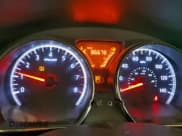 ✅ 2014 Nissan Note SV • VIN: 3N1CE2CP6EL402024 • Лот: 91857775. Опубликован ранее на Copart с пробегом 86 678 миль. Бесплатный доступ к архиву аукционных продаж из США и подробный отчёт об истории автомобиля на DreamBid. Изображение 9.