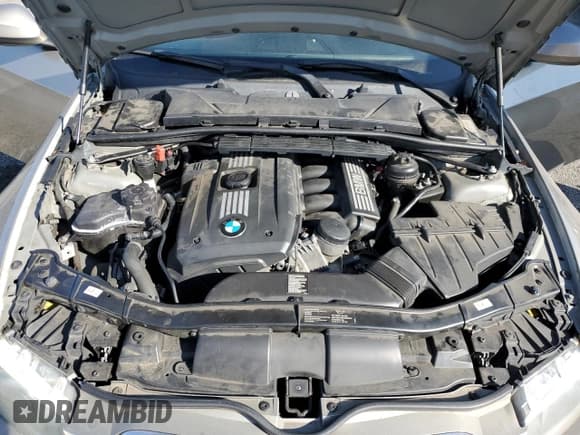 ✅ 2011 BMW 3 Series 328i • VIN: WBADW7C58BE727597 • Lot: 89929995. Wystawiony na Copart z przebiegiem 136 758 mil. Bezpłatny archiwum sprzedaży aukcyjnych z USA i szczegółowy raport historii pojazdu na DreamBid. Zdjęcie 11.