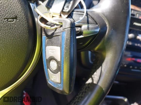 ✅ 2015 BMW 3 Series 328i • VIN: WBA3A5G59FNS90756 • Лот: 43405823. Опубликован ранее на IAAI с пробегом 162 628 миль. Бесплатный доступ к архиву аукционных продаж из США и подробный отчёт об истории автомобиля на DreamBid. Изображение 11.