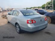 ✅ 2009 Volkswagen Passat Komfort • VIN: WVWJK73C19P053694 • Лот: 42591205. Опубликован ранее на IAAI с пробегом 104 227 миль. Бесплатный доступ к архиву аукционных продаж из США и подробный отчёт об истории автомобиля на DreamBid. Изображение 3.