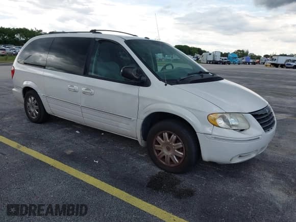 ✅ 2007 Chrysler Town & Country Limited • VIN: 2A8GP64L47R259679 • Lot: 42804195. Wystawiony na IAAI z przebiegiem 139 647 mil. Bezpłatny archiwum sprzedaży aukcyjnych z USA i szczegółowy raport historii pojazdu na DreamBid. Zdjęcie 1.