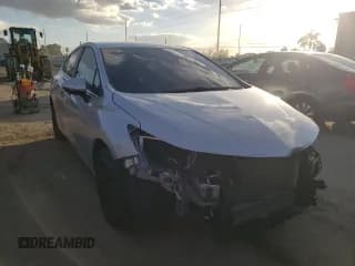 ✅ 2018 Chevrolet Cruze LT • VIN: 1G1BE5SM6J7206206 • Lot: 66555972. Wystawiony na Copart z przebiegiem 77 056 mil. Bezpłatny archiwum sprzedaży aukcyjnych z USA i szczegółowy raport historii pojazdu na DreamBid. Zdjęcie 1.